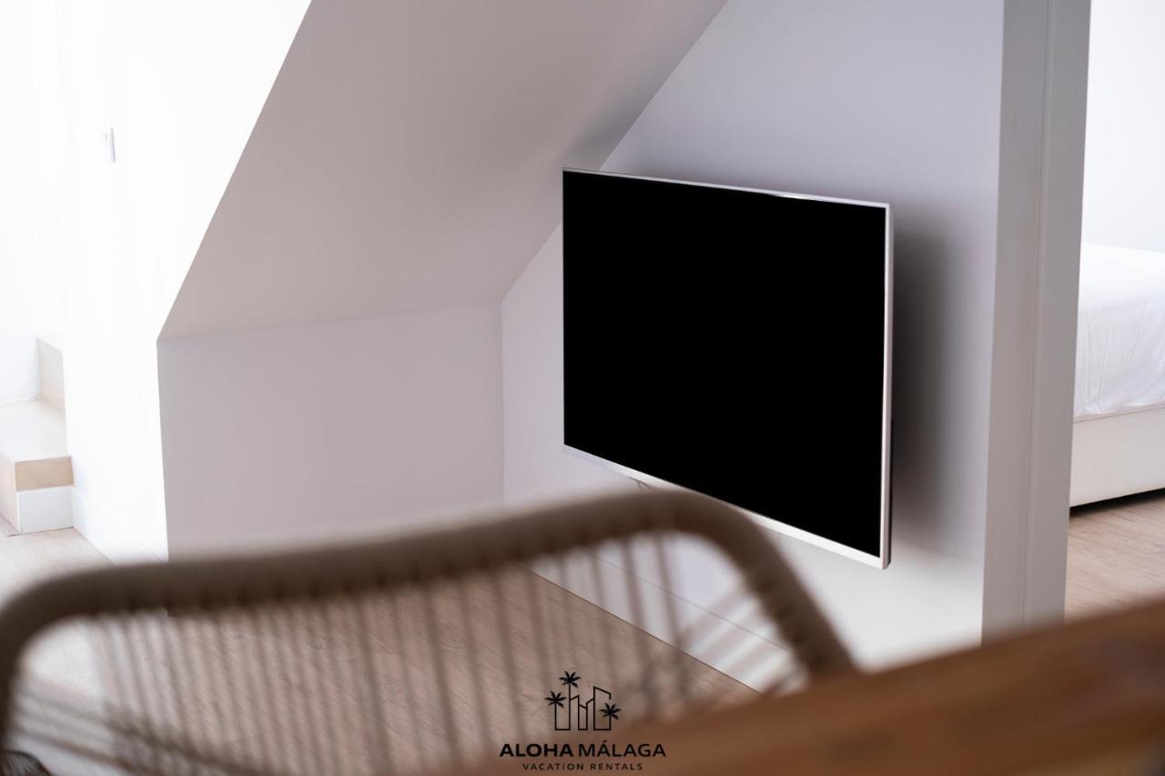 Luxury Duplex With Pool And Padel Court In Town Appartement Málaga Buitenkant foto