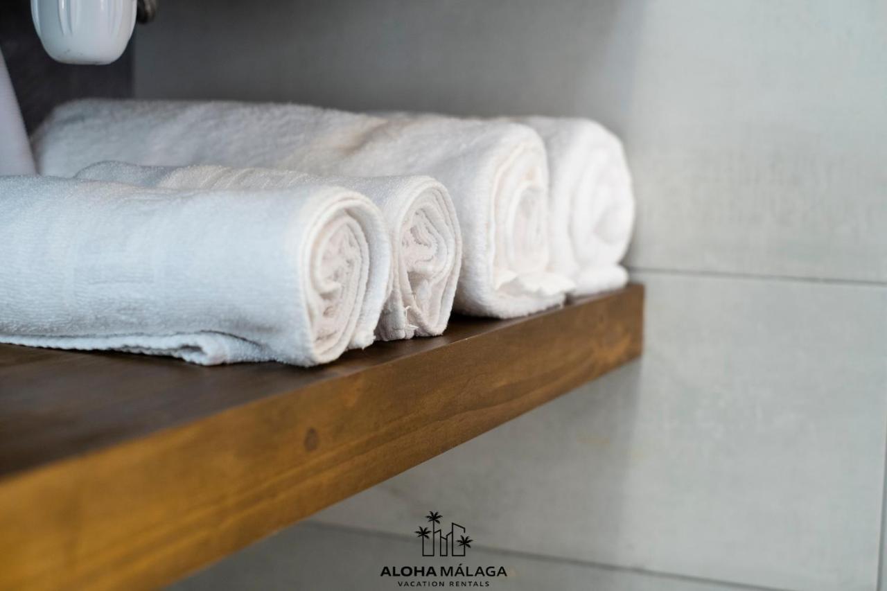 Luxury Duplex With Pool And Padel Court In Town Appartement Málaga Buitenkant foto