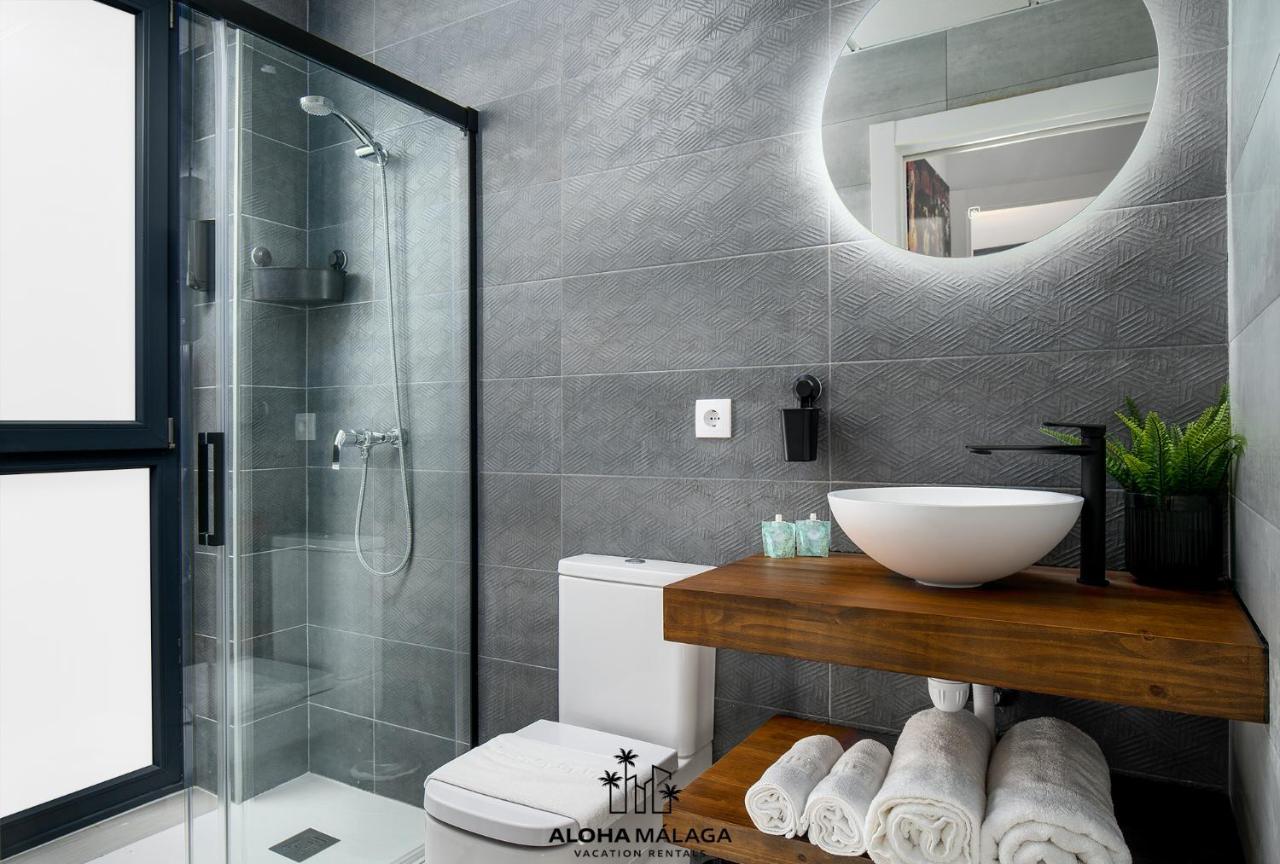 Luxury Duplex With Pool And Padel Court In Town Appartement Málaga Buitenkant foto