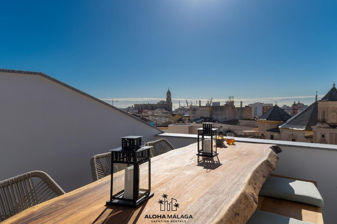 Luxury Duplex With Pool And Padel Court In Town Appartement Málaga Buitenkant foto