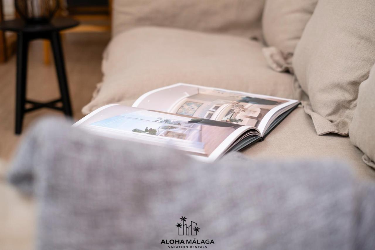 Luxury Duplex With Pool And Padel Court In Town Appartement Málaga Buitenkant foto