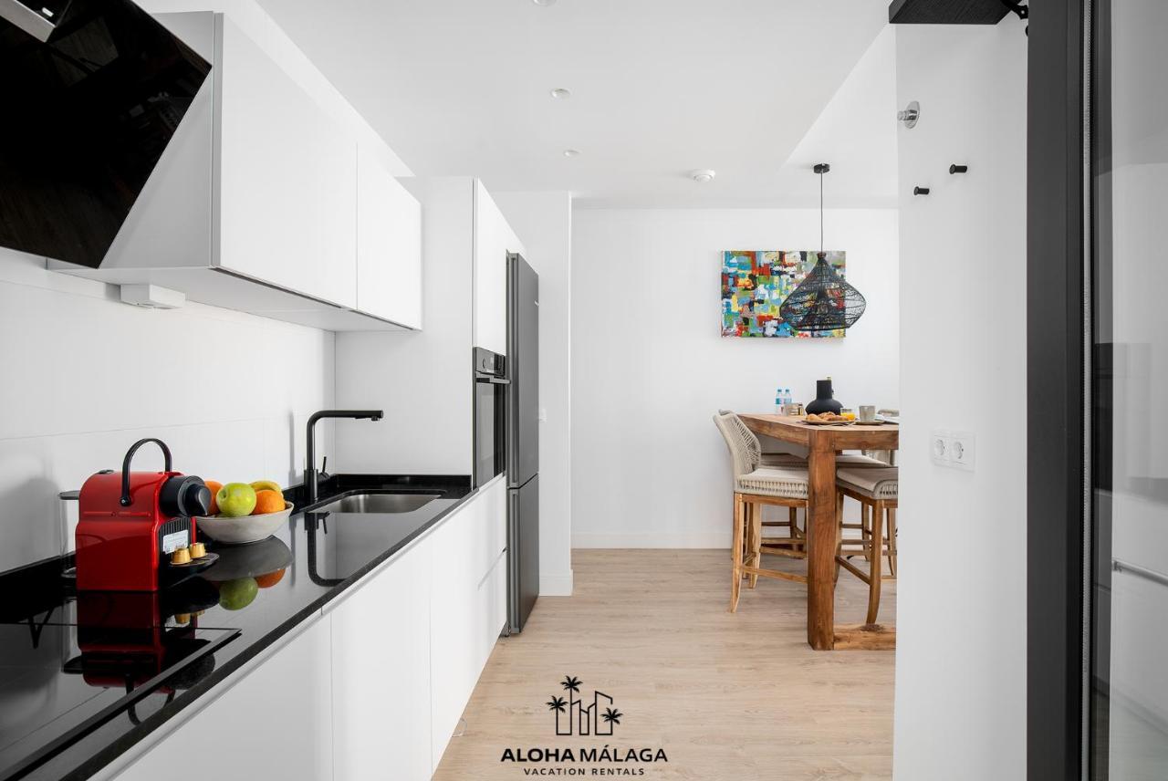 Luxury Duplex With Pool And Padel Court In Town Appartement Málaga Buitenkant foto