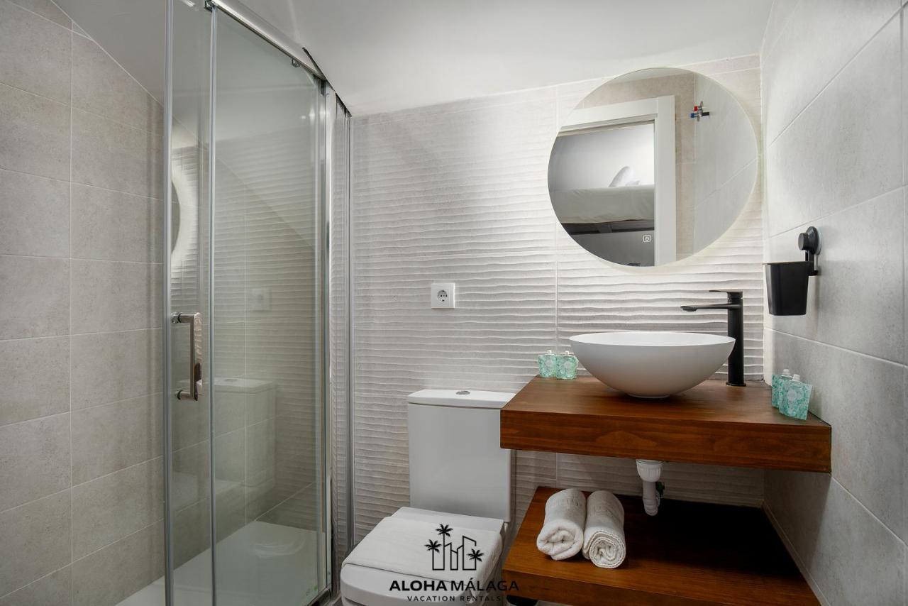 Luxury Duplex With Pool And Padel Court In Town Appartement Málaga Buitenkant foto
