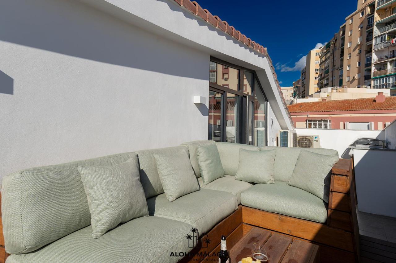 Luxury Duplex With Pool And Padel Court In Town Appartement Málaga Buitenkant foto