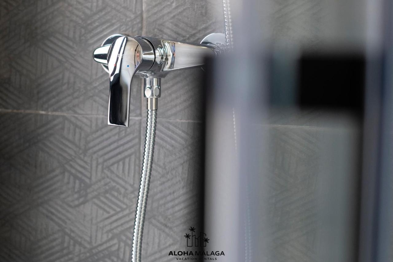 Luxury Duplex With Pool And Padel Court In Town Appartement Málaga Buitenkant foto