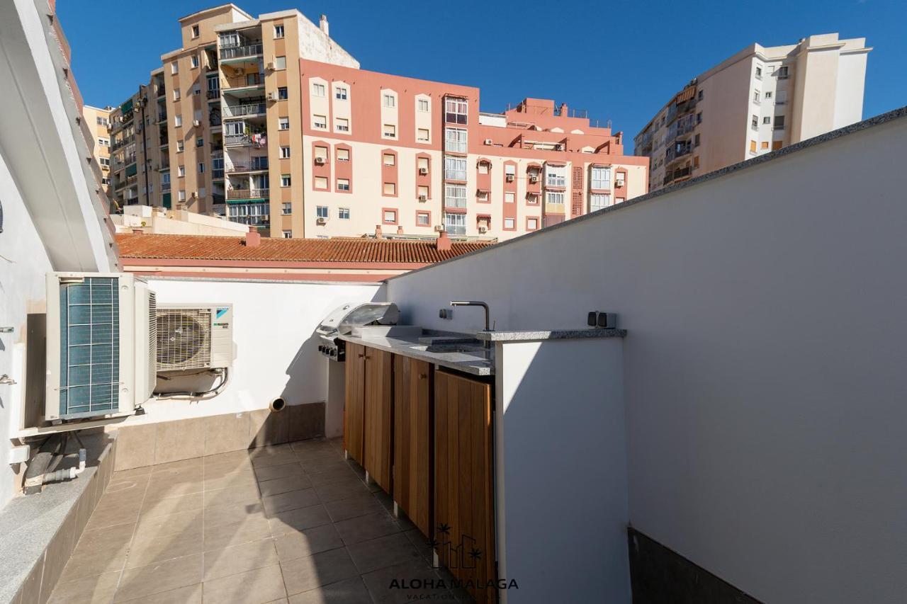 Luxury Duplex With Pool And Padel Court In Town Appartement Málaga Buitenkant foto